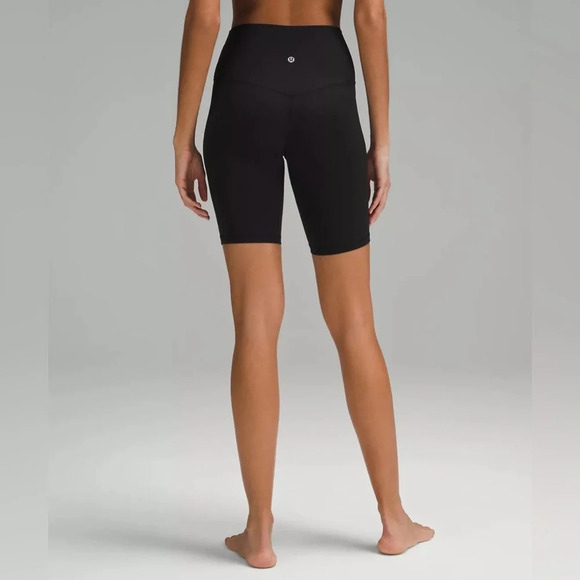 2/$20 Lululemon X Peloton Align High Rise Short - Picture 1 of 6